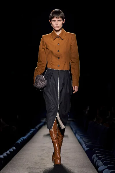 Look 20